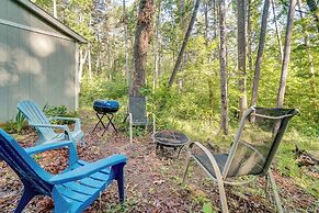 Cozy Demorest Cottage: Fire Pit & Porch