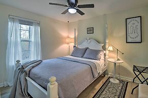 Cozy Demorest Cottage: Fire Pit & Porch