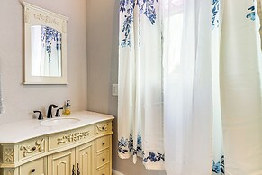 Spacious Athens Home ~ 1 Mi to Downtown!