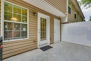 Bright Decatur Townhome ~ 10 Mi to Atlanta!