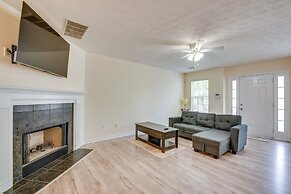 Bright Decatur Townhome ~ 10 Mi to Atlanta!