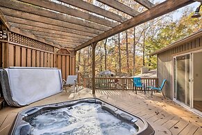 Hilltop Marietta Apt w/ Custom Design & Decor!