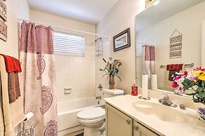 Charming Stockbridge Home: 23 Mi to Atlanta!