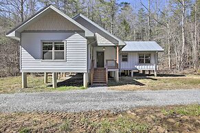 Airy Ellijay Home w/ Spacious Creekside Deck!