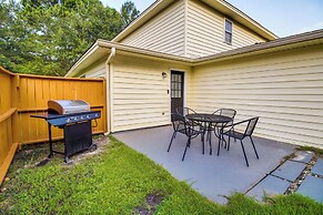 Soothing Savannah Townhome With Patio!
