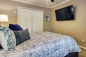 Soothing Savannah Townhome With Patio!