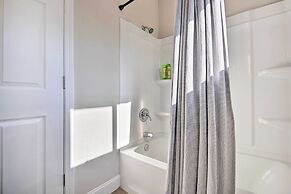 Sleek + Sunny Decatur Home Near Dtwn Atlanta!