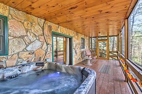 High Country Cabin w/ Fire Pit & Hot Tub!