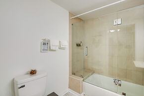 Quiet Atlanta Getaway - 16 Mi to Downtown!