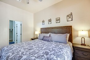 Tucson Condo Rental w/ Balcony + Mountain View!