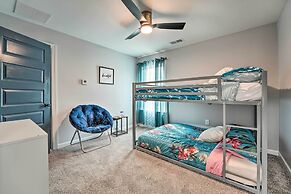 Chic Memphis Home w/ Deck ~ 2 Mi to Dtwn!