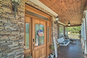 Beautiful Hiawassee Home w/ Mountain Views!
