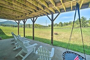 Beautiful Hiawassee Home w/ Mountain Views!
