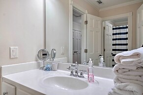 Beautiful Hiawassee Home w/ Mountain Views!