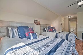 Beautiful Hiawassee Home w/ Mountain Views!