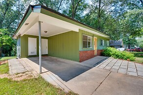 Quiet Columbus Home w/ Private Deck & Grill!