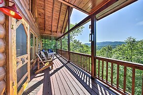 Secluded Blue Ridge Cabin: Walk to Trails!