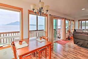 Oceanfront Craig Apt: Grill, Fishing On-site!