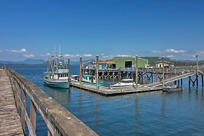 Oceanfront Craig Apt: Grill, Fishing On-site!