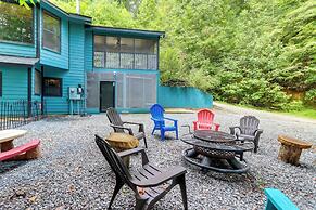 Custom-built Luxury Cabin w/ Tesla Charger!