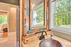 Custom-built Luxury Cabin w/ Tesla Charger!