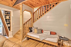 Custom-built Luxury Cabin w/ Tesla Charger!