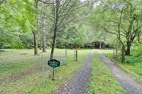Custom-built Luxury Cabin w/ Tesla Charger!