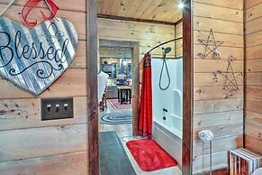 Spacious Blue Ridge Cabin w/ Private Hot Tub!