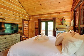 Spacious Blue Ridge Cabin w/ Private Hot Tub!