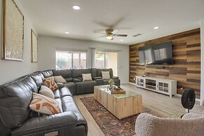 Game Room, Hot Tub & Gas Grill: Chic Indio Oasis!
