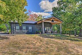 Cozy Tennessee Country Retreat on 5 Acres!