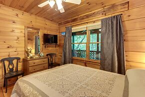 Charming Blue Ridge Cabin w/ Game Room & Hot Tub!