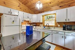 Charming Blue Ridge Cabin w/ Game Room & Hot Tub!