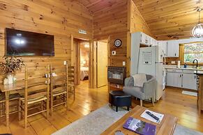 Charming Blue Ridge Cabin w/ Game Room & Hot Tub!