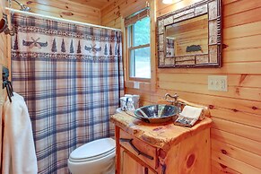 Blue Ridge Cabin Rental w/ Deck & Screened Porch!