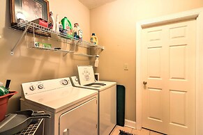 Condo on Kingwood Golf Course ~ 3 Mi to Main St!