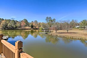 Lakefront Macon Getaway w/ Stunning Boathouse