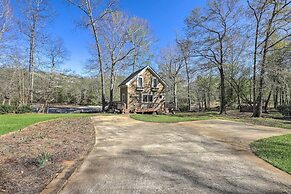 Cozy Creekside Cabin w/ Grill: Fish & Explore!