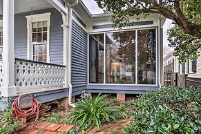 Comfy Central Natchez Hideaway: Walk to Dtwn!