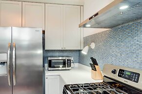 Comfy Central Natchez Hideaway: Walk to Dtwn!