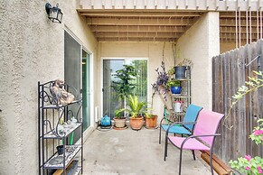 Pet-friendly Tucson Townhome w/ Pool Access!