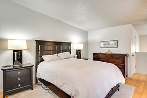 Pet-friendly Tucson Townhome w/ Pool Access!