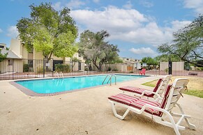 Pet-friendly Tucson Townhome w/ Pool Access!