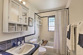 Pet-friendly Home, 4 Miles to U of A Campus