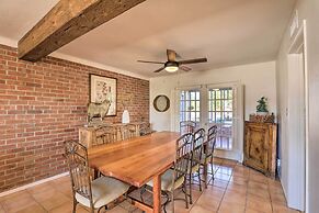 Pet-friendly Home, 4 Miles to U of A Campus