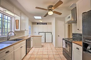Pet-friendly Home, 4 Miles to U of A Campus