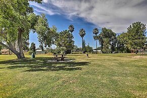 Pet-friendly Home, 4 Miles to U of A Campus
