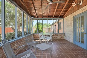 Pet-friendly Home, 4 Miles to U of A Campus
