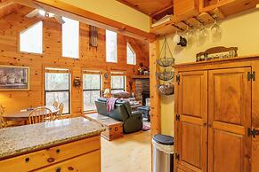 'creek Bend Escape' w/ Hot Tub + River Views!