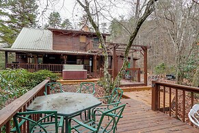 'creek Bend Escape' w/ Hot Tub + River Views!